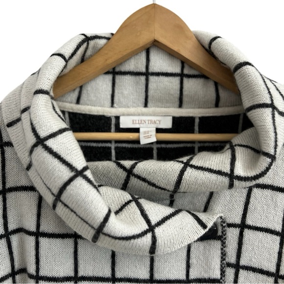 Ellen Tracy Black & White Checked Cropped Cardigan - Picture 2 of 3